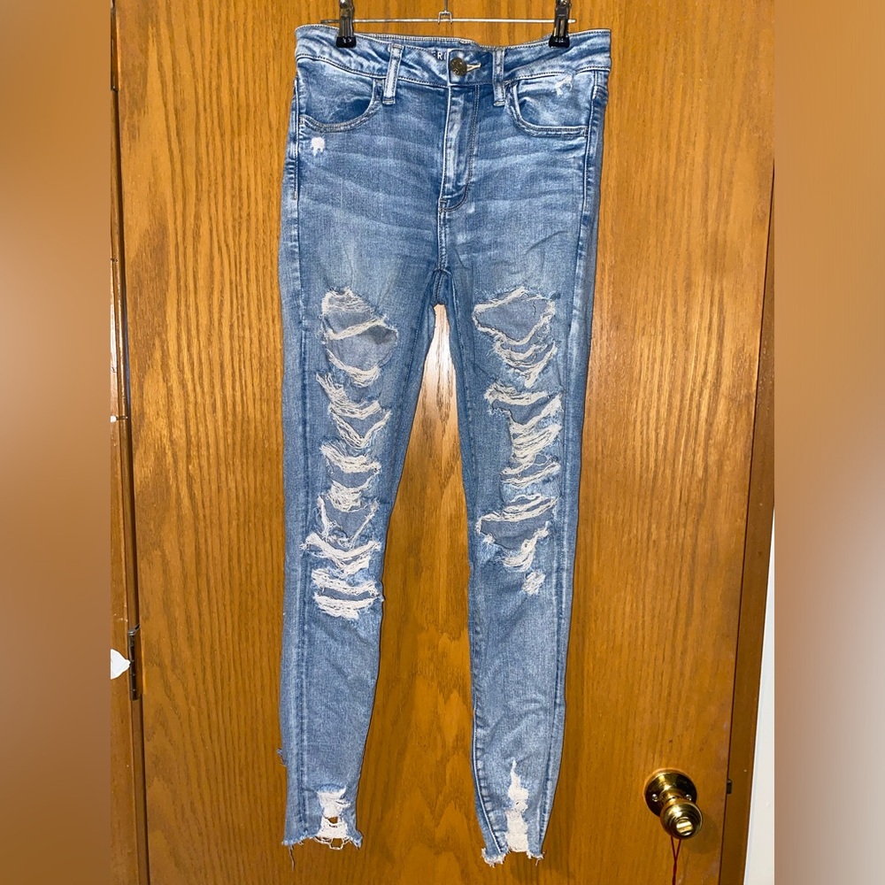 Light blue American Eagle ripped skinny jeans :)